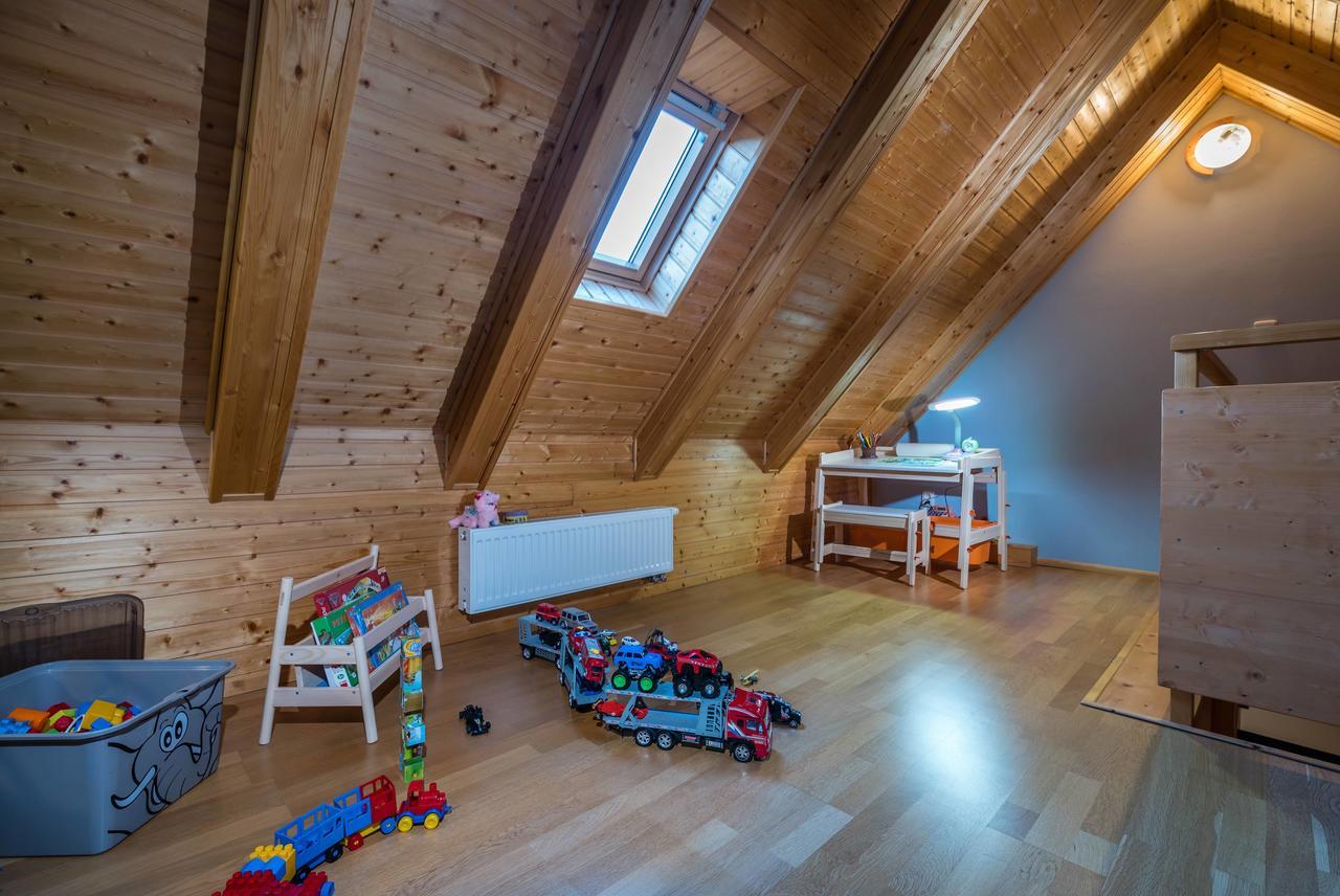 Oddy Villa Stara Lesna Ngoại thất bức ảnh